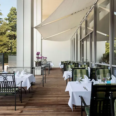 Hotel Wyndham Grand Conference Centre 4*
