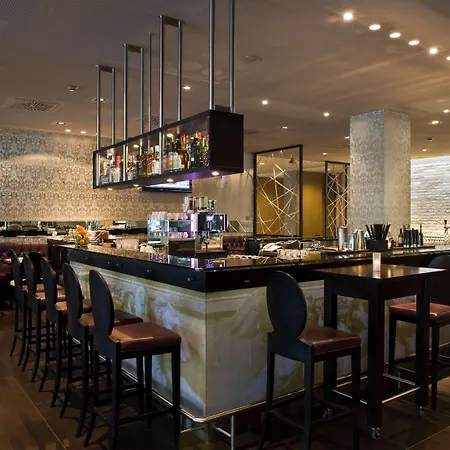 Wyndham Grand Conference Centre 4*