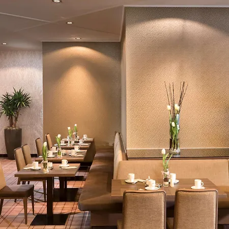 Wyndham Grand Conference Centre 4*