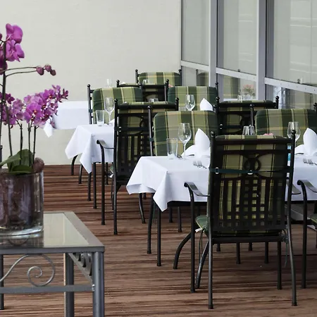 Отель Wyndham Grand Conference Centre