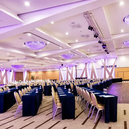 Wyndham Grand Conference Centre 4*